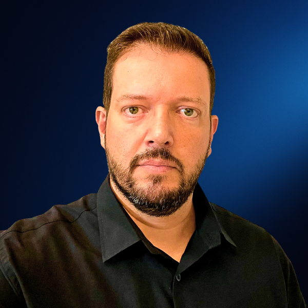 Vinicius Vicente - Especialista